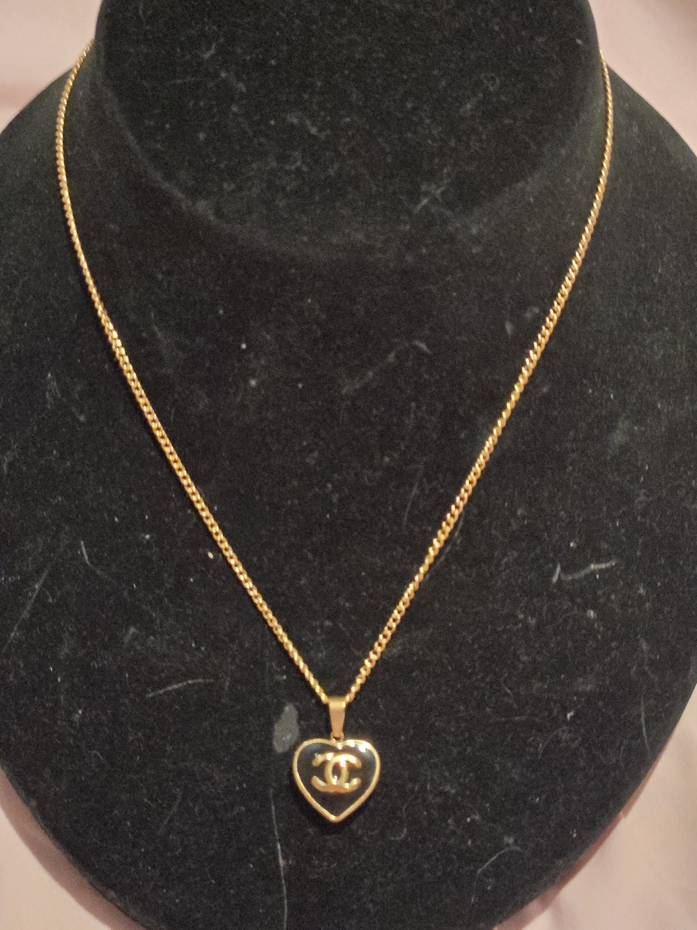 18kgp Dubai Jewelry Gold & Black Heart Pendant Necklace - Picture 2 of 9
